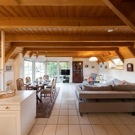 Ferienhaus Tegeler Plate 34 *